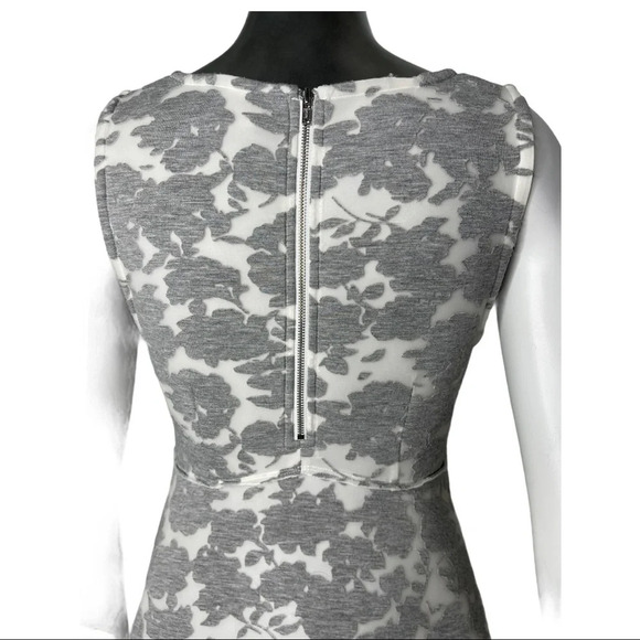 Anthropologie Akemi + Kin Floral Peplum Top Grey  Size Small - Picture 8 of 8